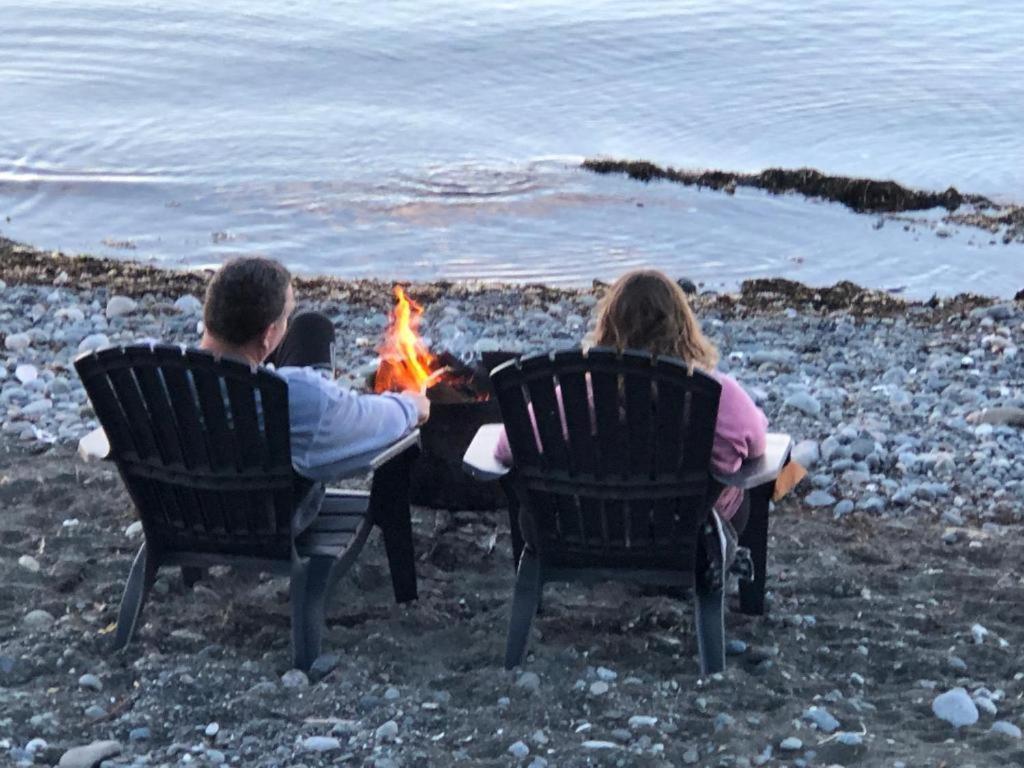 Qualicum Breeze Beach Resort Bowser Buitenkant foto